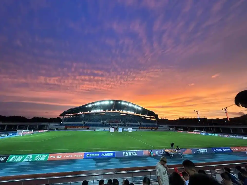 山东泰山 VS 上海海港